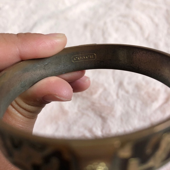 Designer Bracelets Coach Guess - Picture 2 of 8
